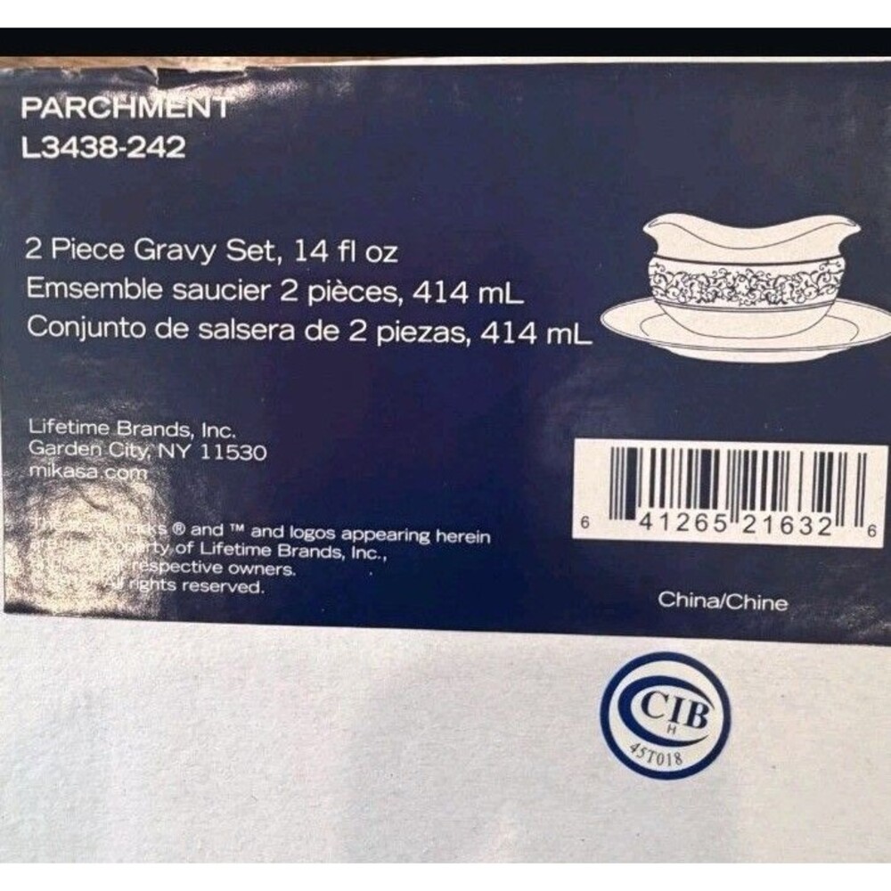 NIB Mikasa Parchment L3438 Gravy Boat And Underplate 2 Piece